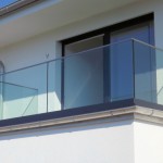 Glasbrüstung für den Balkon B00485
